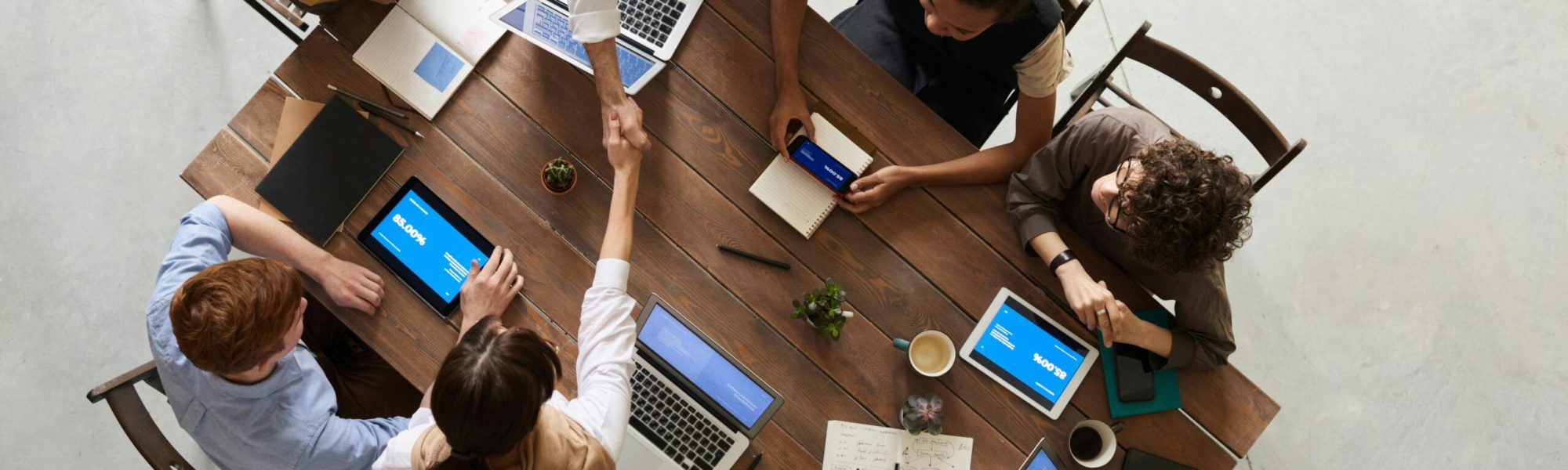 pexels-fauxels-3183197